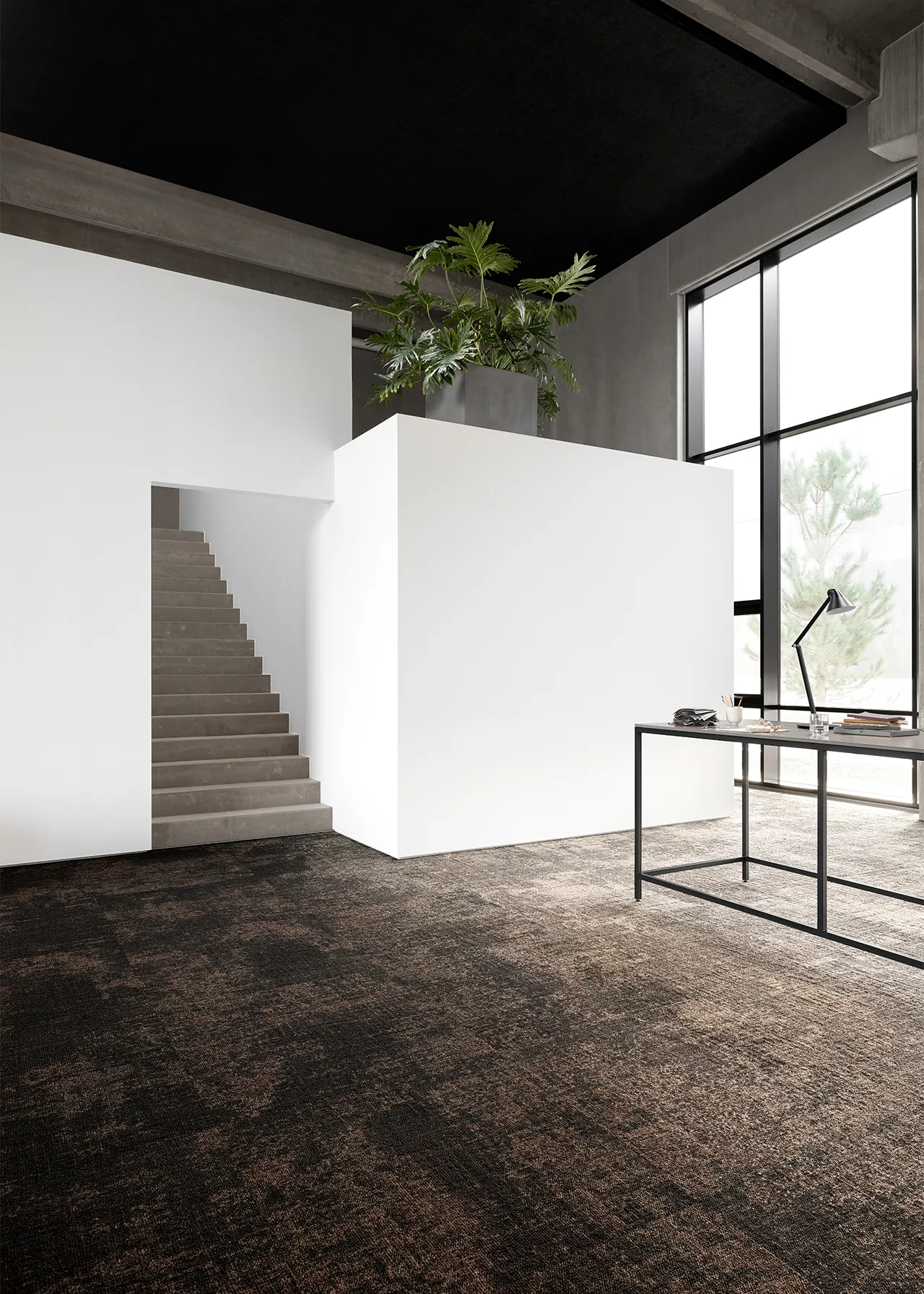 Ege Carpets ReForm Construction tapijt RF7130052 kleur Rust met textuur van oxiderend ijzer