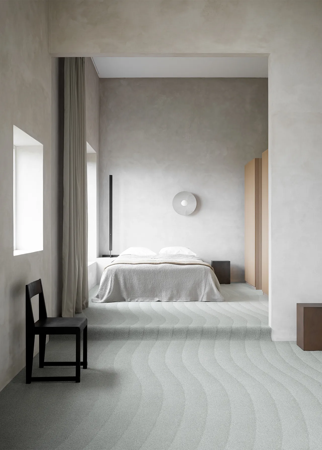 Ege Carpets ReForm A New Wave tapijt RF0875030 dessin Ocean kleur Light Grey geïnspireerd op golven Deense Westkust