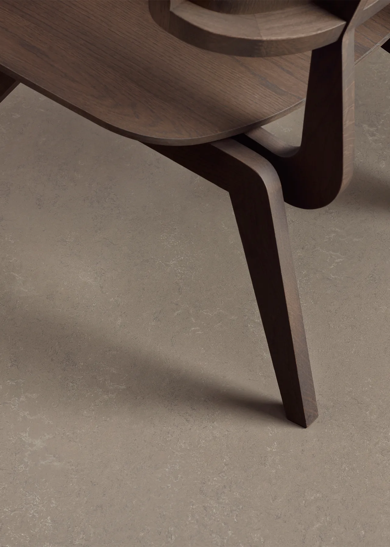 Forbo Marmoleum Concrete vloer 3702 met minerale betonstructuur