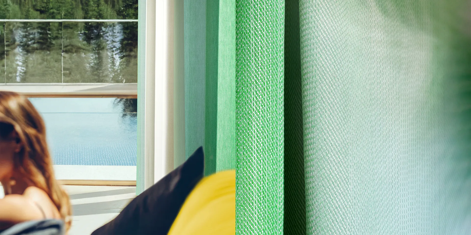 Kvadrat Frequency Set Up gordijnstof in Fresh Field groene jacquard semitransparant gerecycled Trevira CS
